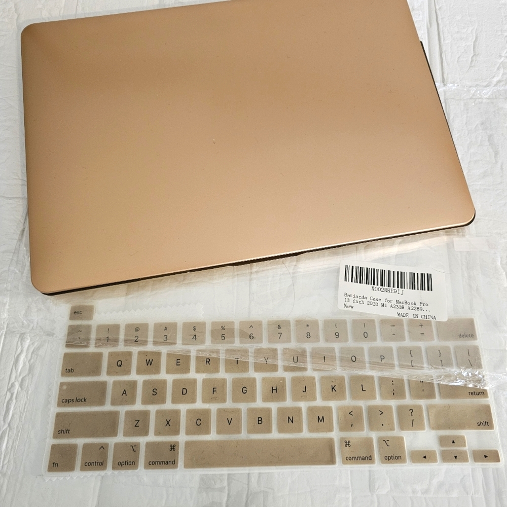 MacBook pro 13 Inch cover and keyboard cover
